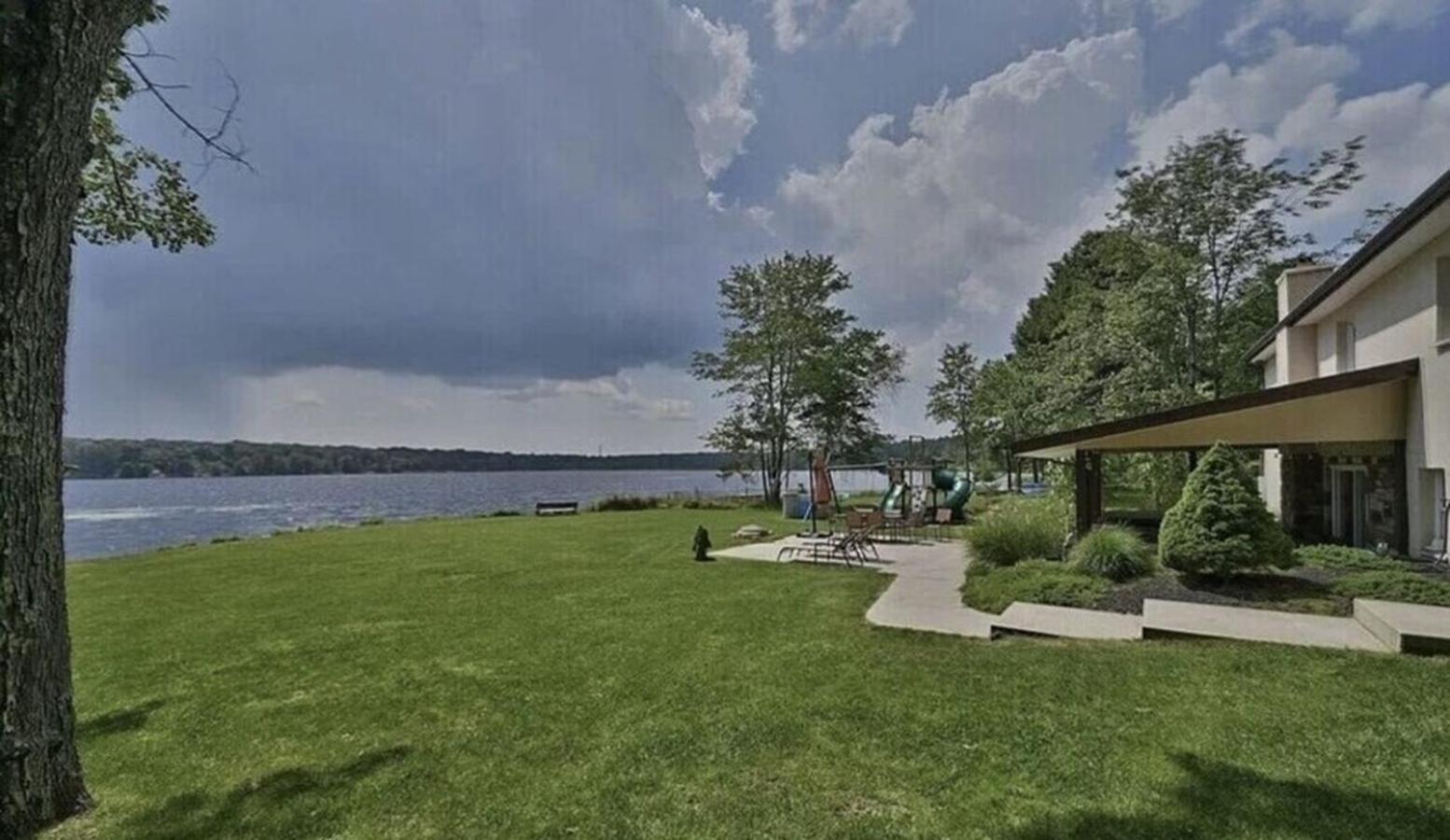 Hideaway - Lakehouse/Spa/Dock/ Pocono Summit Esterno foto